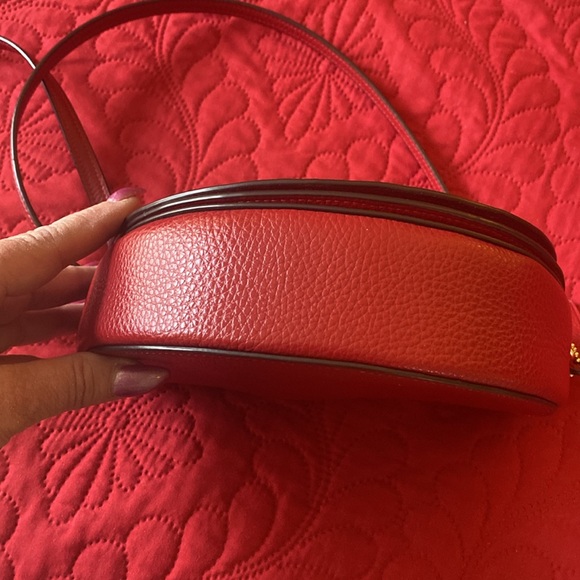 Coach - Picture 6 of 8